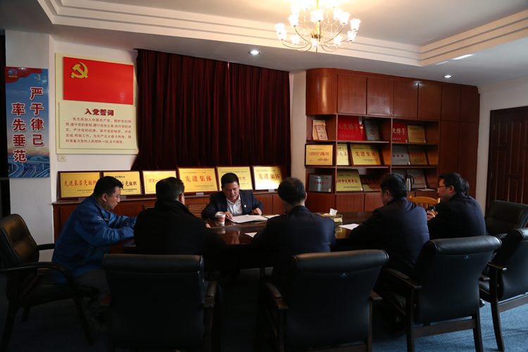 強化擔當  狠抓落實(shí)  力促發(fā)展 ——交控集團黨委委員、副總經(jīng)理陸剛年到聯(lián)系點(diǎn)黨支部 指導組織生活會(huì )并深入開(kāi)展基層調研