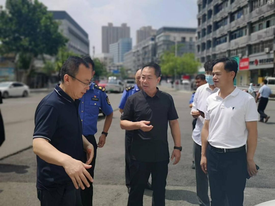 市城管局四級調研員劉新宏調研交控集團智慧停車(chē)項目
