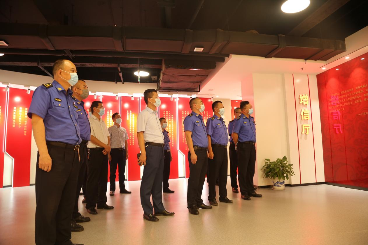 市停車(chē)行業(yè)黨建聯(lián)盟赴市級機關(guān)新時(shí)代黨性錘煉中心參觀(guān)學(xué)習
