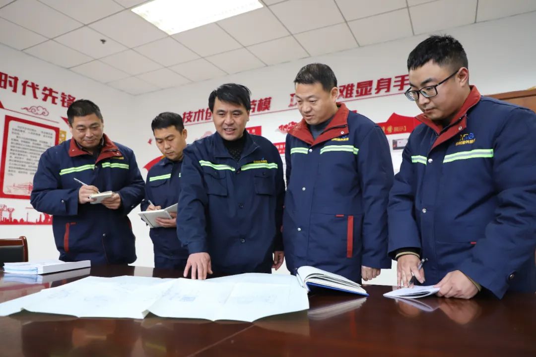 聚焦“四強四高”在高質(zhì)量發(fā)展中凝聚產(chǎn)業(yè)工人奮進(jìn)力量